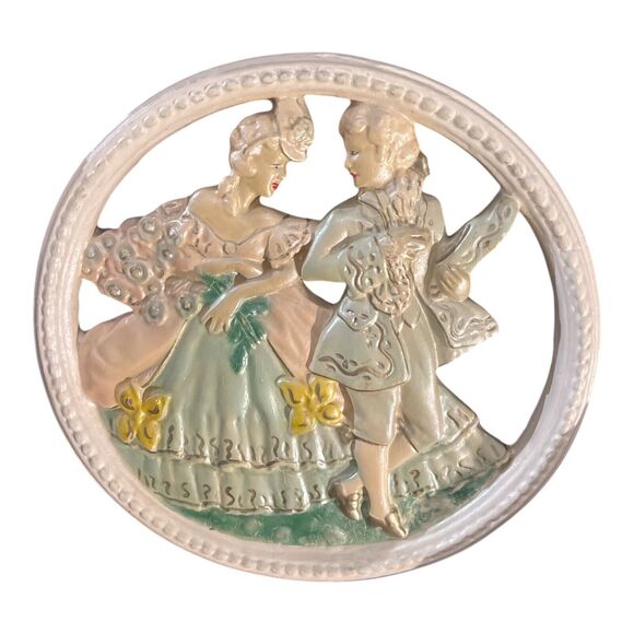 Vintage 40’s Chalkware Victorian 3-D Colonial Couple Baroque Plaque Wall Hanging - Picture 1 of 16